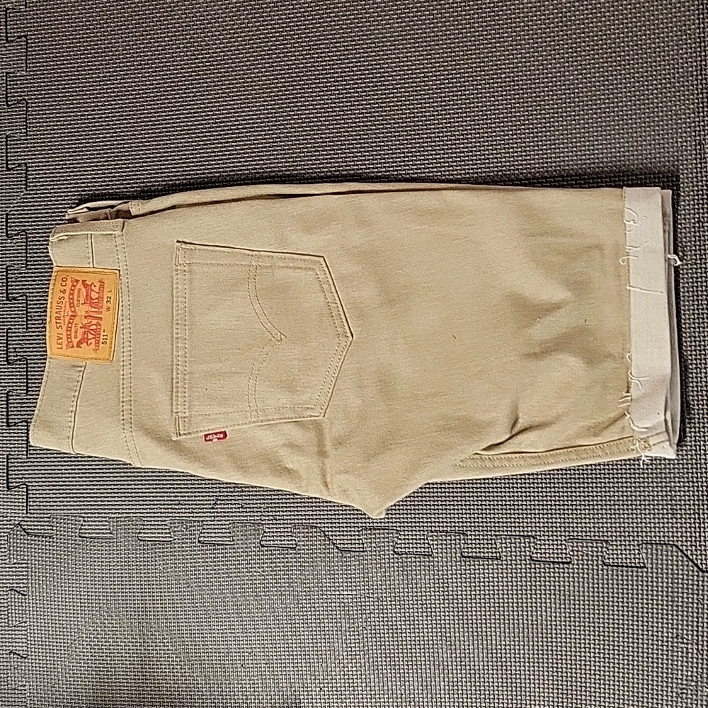 Levi's 511 shorts size 32